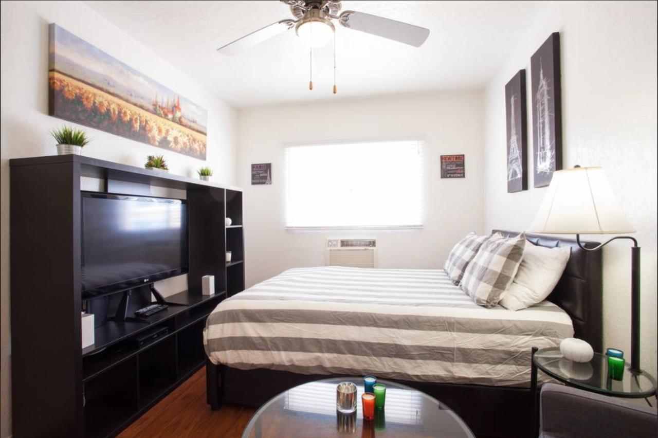 Hollywood Deluxe Suites Los Angeles Ngoại thất bức ảnh