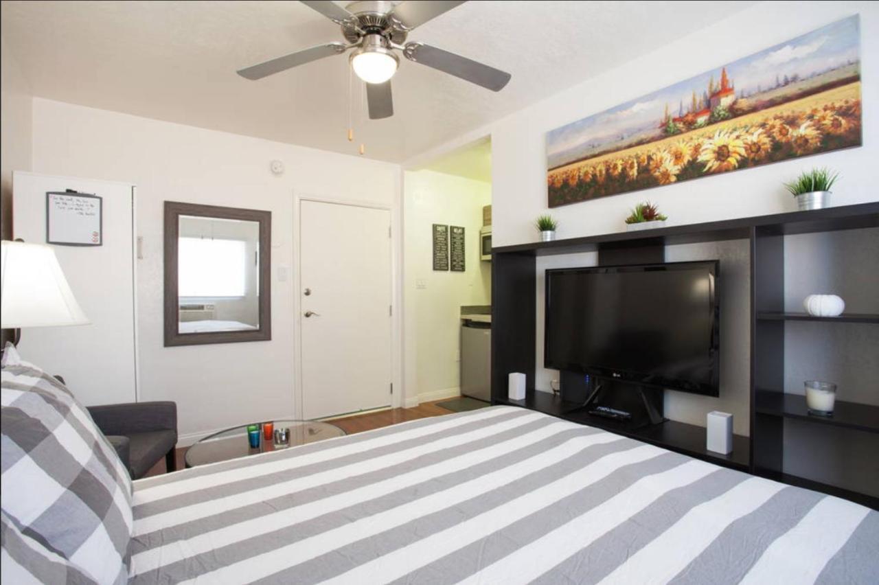 Hollywood Deluxe Suites Los Angeles Ngoại thất bức ảnh